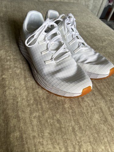 White bull shoes - white,
