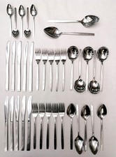 Vintage Oneida Vanessa 37 Piece Cutlery Set 5 Place Settings + 2 Serving Spoons