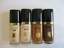 MAX FACTOR FaceFinity All Day Flawless Flexi-Hold Foundation 3-In-1 - 30ml