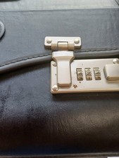 Pilots Travel Bag Wheeled Extended Handle Flight Approved