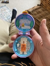 Polly Pocket Compact Playset Snow Sled