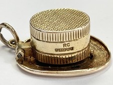 Vintage 9ct Yellow Gold MAD HATTER Top Hat Opening Charm Pendant & Rabbit Inside