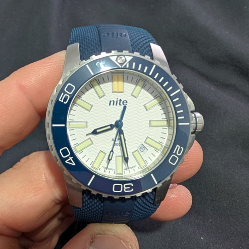 Nite alpha quartz - alpha, diver