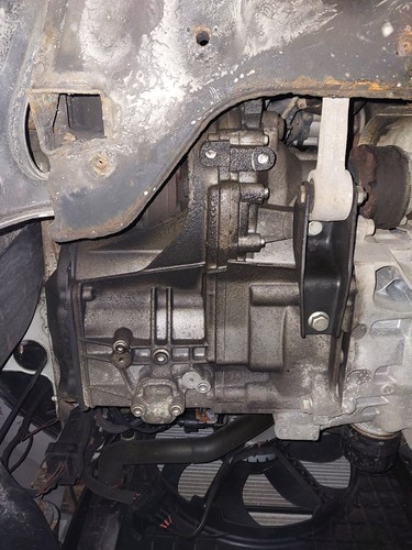 Gearbox skoda fabia - gearbox,