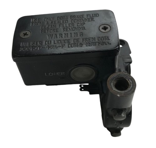 Front brake master cylinder - front,