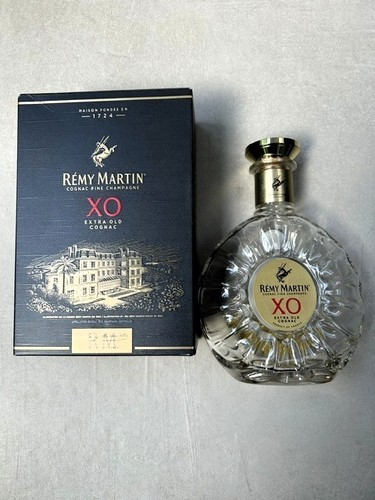 Remy martin bottle empty - martin,