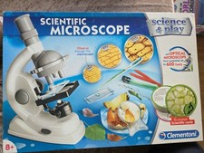 Clementine Scientific Microscope Slide Set of 12 Slides In Wooden Case  New