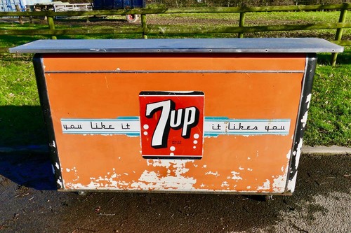 1953 vintage 7up drinks - 1953,