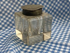 (A376) Vintage glass Inkwell - used