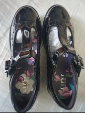 Lipsi Gw Black Flower Dolly School Shoes
