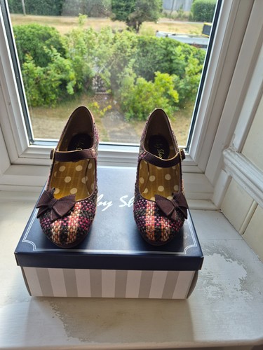 Ruby shoo size chocolate - 5,