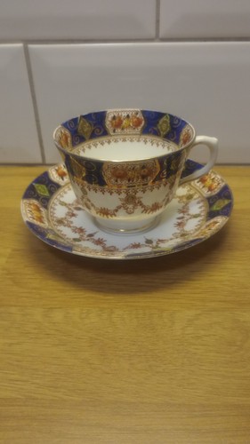 Vintage tea cup and saucer - 1x,