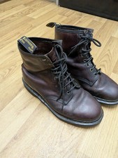 Dr Martens Docs Dark Brown not