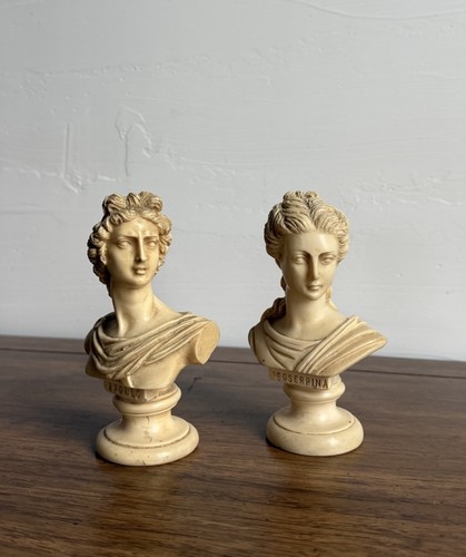 Vintage ruggeri miniature - vintage,