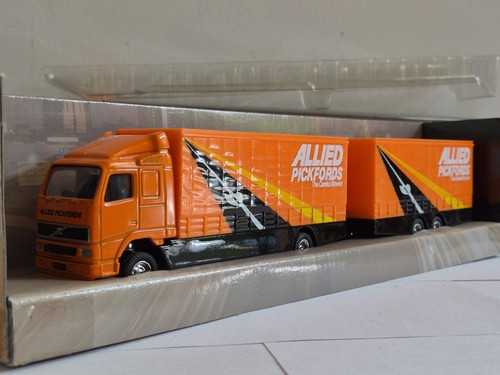 Corgi superhaulers volvo lorry - corgi,