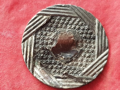 Intricate hundreds solid - 17/18,