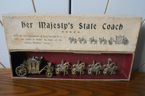 Her majesty state coach - her,