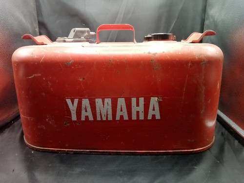 Yamaha red metal - red, outboard