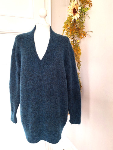 Stunning teal blue - blue, soft