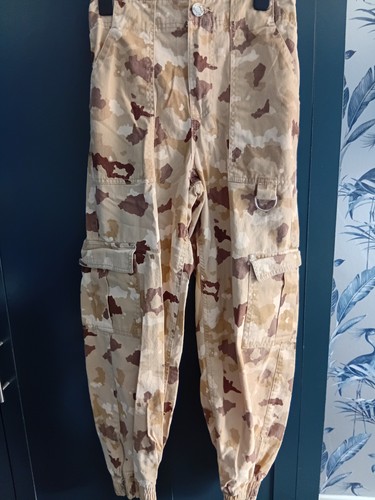 River island - river,