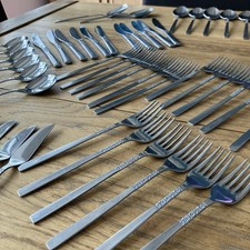 Viners Original Love Story Daisy Pattern Vintage Cutlery 49  pieces