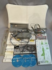 Nintendo Wii Bundle - 2