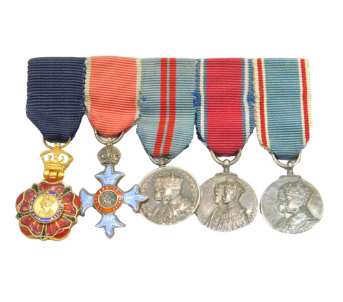British high ranking - high-ranking, officer
