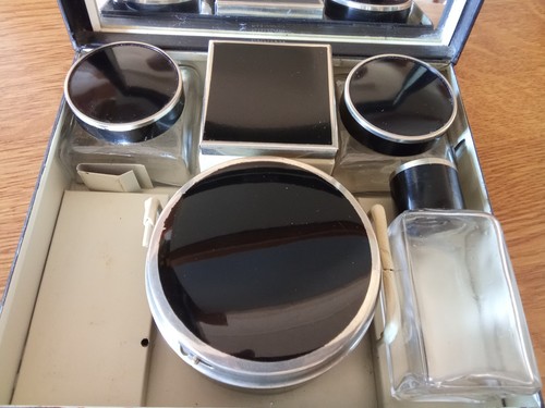 Sirram vanity makeup - sirram,