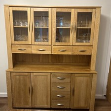 4 Door Oak Dresser With Glazed