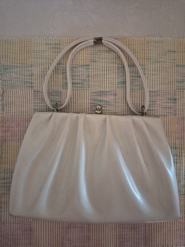 Vintage 1960s white frame - white,
