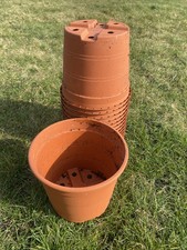 3 Litre Solid Plastic Plant Pots X 15