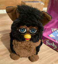 Original MINT CONDITION BOXED first electronic talking FURBY.  Battery operated 