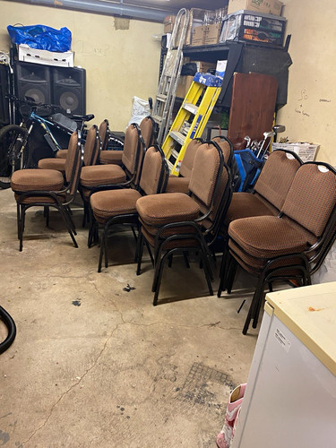 Stackable banquet chairs - x,