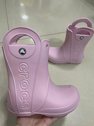 Crocs rainboots handle rain - rainboots,