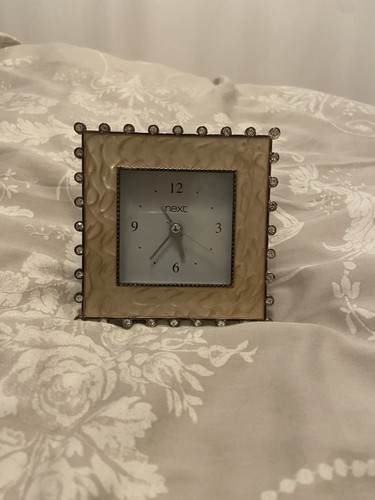 Next table clock enamel - next,
