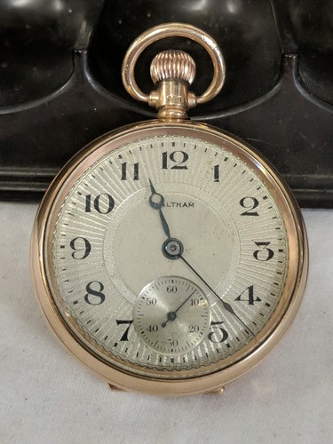 Solid 9ct gold pocket watch - solid,