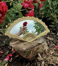 VINTAGE VANITY MAKEUP BRASS