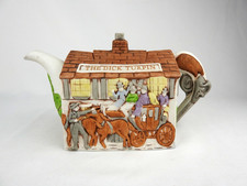 ⭐ Staffordshire Tableware Bone China Dick Turpin Teapot - Christopher Wren 1990