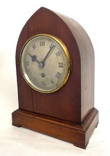 Antique Mahogany Lancet Single