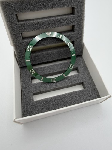 Rolex submariner 126610lv - rolex,