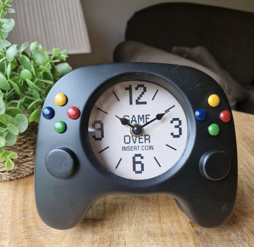Gamer controller clock fun - gamer,