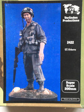 1 x VERLINDEN. U.S. AIRBORNE PARATROOPER 200mm SOLDIER. RESIN KIT.