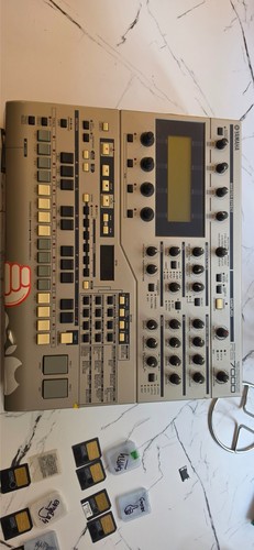 Yamaha groovebox drum - , machine