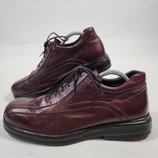 Trickers International Men's