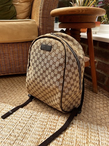 Pre owned authentic gucci - authentic,