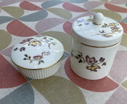 Vintage wedgwood swallow - vintage,