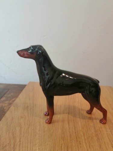 Beswick doberman dog figurine - doberman,