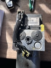 TOYOTA YARIS MK1 ABS PUMP 