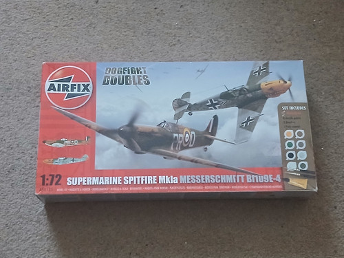 Airfix scale spitfire - 1/72,