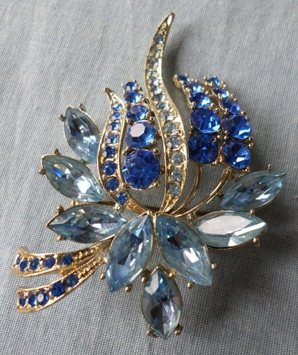 Beautiful signed exquisite - beautiful,